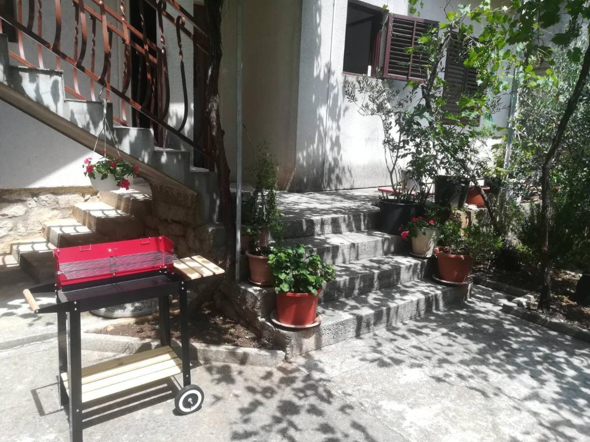 Apartments Martinac Sukosan Exterior photo